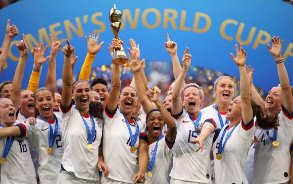 Así celebró el título de EE. UU. en el Mundial de Francia-2019. Este evento alcanzó tanto realce (tuvo 1.000 millones de espectadores) que la Fifa exige muchas garantías para organizarlo. FOTO Getty 