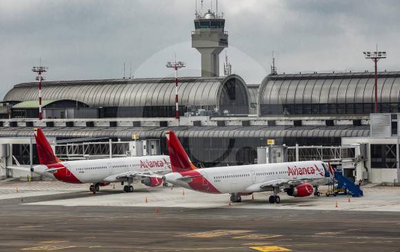 Desde marzo pasado Avianca tiene más de 140 aviones en tierra y sus operaciones comerciales están totalmente detenidas por la emergencia. FOTO camilo suárez