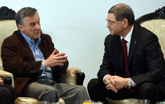El General (r) José Arturo Camelo conversó con el primer ministro tunecino, Habib Essid, días después del ataque. FOTO AFP