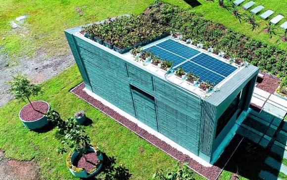 Paneles solares, la apuesta limpia de las universidades regionales 