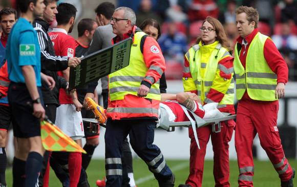 Soto se lesionó el ligamento cruzado anterior, el ligamento colateral medial y el menisco de su rodilla izquierda. FOTO AFP