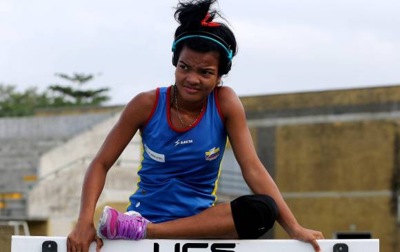 Dayanna Ramos y Joshuan Berríos son los referentes del Centro de Desarrollo Deportivo de Turbo, donde el atletismo es la razón de ser y tiene un proceso olímpico. FOTO julio césar herrera 