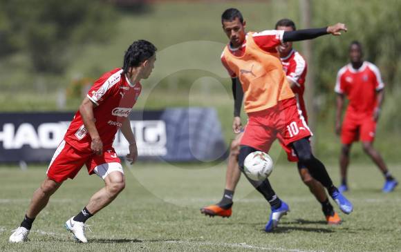 Diego Arias y Andrés Ricaurte podrían estar acompañados en el juego ante Rionegro Águilas en el mediocampo por William Arboleda, al menos durante 45 minutos. FOTO manuel saldarriaga