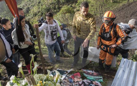  Luego de la visita a Cerro Chapecó, los sobrevivientes fueron homenajeados en el casco urbano de La Unión. FOTO RÓBINSON SÁENZ