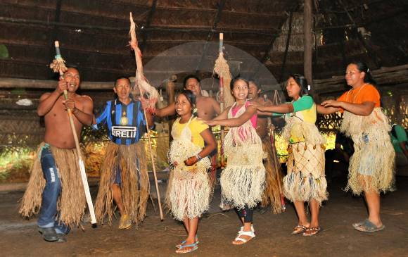 Indígenas uitotos en Amazonas, región mejor protegida que otras. FOTO Juan Antonio Sánchez