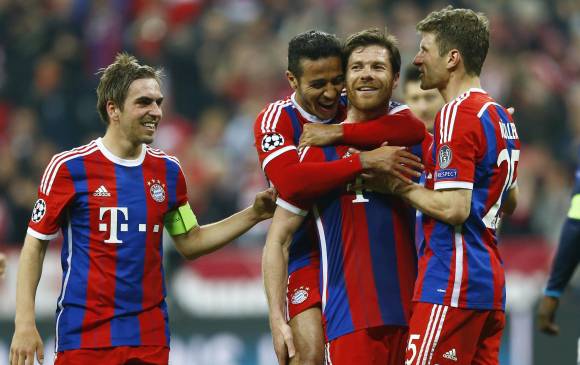 Xabi Alonso redondeó la faena con un golazo de tiro libre. FOTO AP