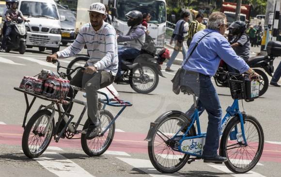 La Ley 1811 incentiva el uso de la bicicleta de carga, pero esta no debe ser desproporcionada.