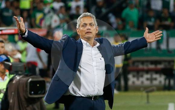 El técnico Reinaldo Rueda está a la expectativa de la votaciones abiertas en la revista France Football y en diciembre se tendrá claridad sobre el ganador. Foto Robinson Sáenz Vargas.