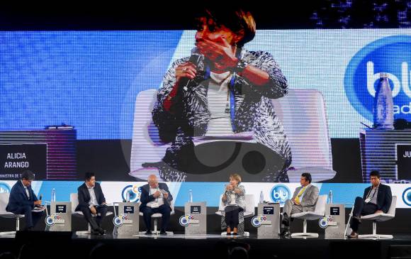 Por primera vez, en el encuentro más importante de los empresarios, el sector privado debatió con los sindicatos ante el auditorio. FOTO Jaime pérez