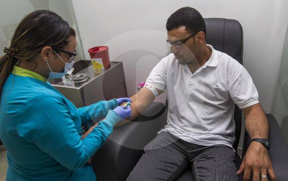 Si en su familia hay historial de enfermedades como diabetes, es bueno que se cuide de no desarrollarla usted. FOTO Julio C. Herrera