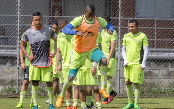 Yossimar Quiñones ya pagó la fecha de sanción. Viajó con el grupo, pero aún no se sabe si será titular. FOTO Juan Antonio Sánchez
