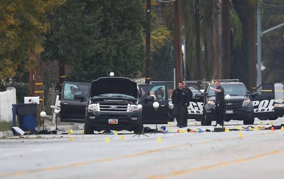 Los presuntos autores fueron abatidos por la policía, horas después del tiroteo. FOTO AFP