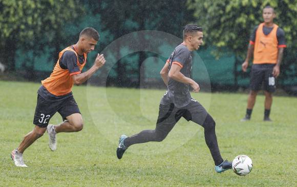Jonathan Marulanda confía estar en los planes de Bobadilla para afrontar la Copa Libertadores y la Liga. FOTO manuel saldarriaga