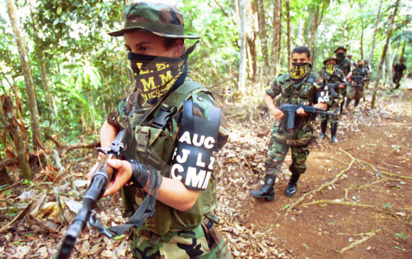 Combatientes de las Autodefensas Unidas de Colombia (Auc) en 2001. FOTO JUAN ANTONIO SÁNCHEZ