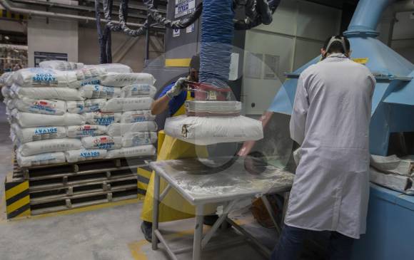 La planta de producción de detergentes en polvo en Guayabal y el centro de distribución en Rionegro son los pilares de la operación de Procter & Gamble en Colombia. FOTO donaldo zuluaga
