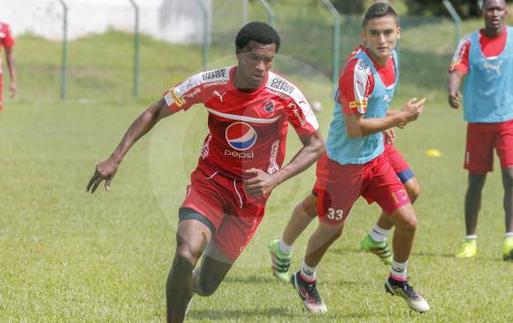 Tres superar lesiones, el volante Didier Moreno regresa al medio campo Poderoso. FOTO juan antonio sánchez