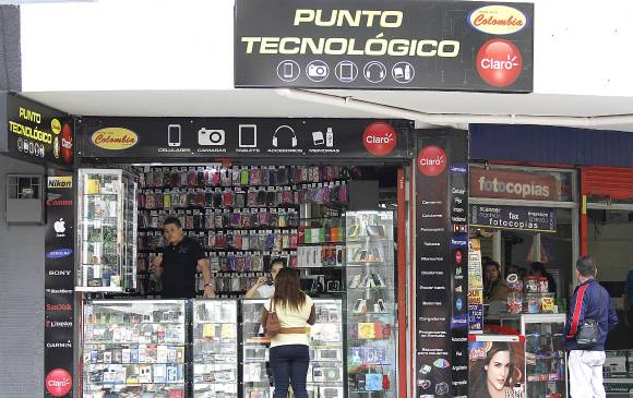 El punto tecnológico, en asocio con TyP Technology, demuestra la apuesta de renovación que hay en la Papelería Colombia.