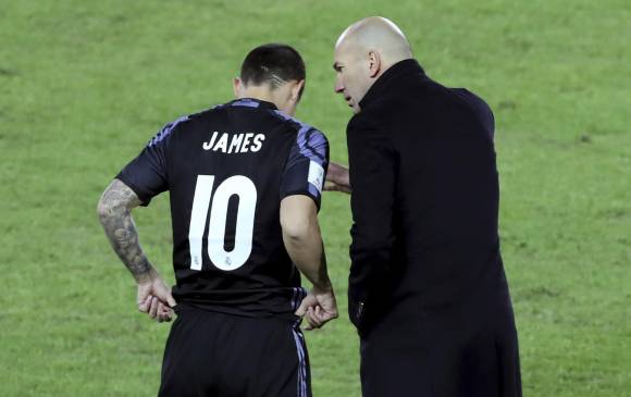 Zidane ha demostrado que James Rodríguez no está entre sus planes, por más que en las ruedas de prensa declare lo contrario. Solo lo usa en juegos secundarios como Copa del Rey. FOTO afp