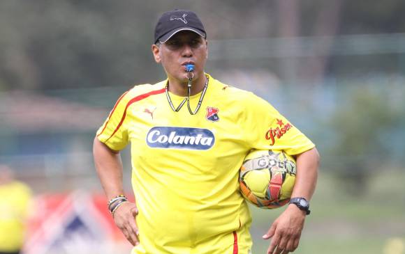 Difícil la tarea del técnico Hernán Torres, que debe decidir si repite equipo. FOTO Juan A. Sánchez