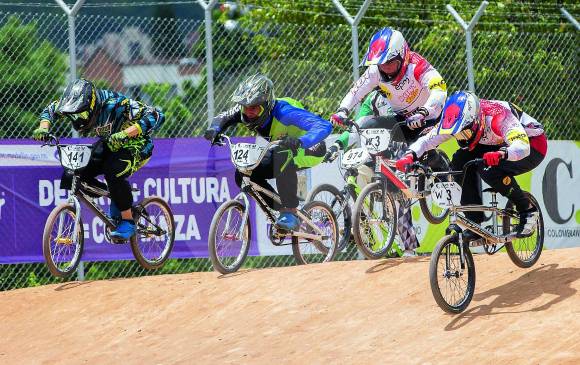 El bmx del Clásico EL COLOMBIANO reunió a casi mil deportistas en la pista Antonio Roldán. FOTO Donaldo Zuluaga