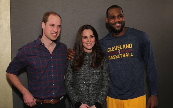 El portal oficial de la Monarquía Británica dice que “no hay códigos de conducta obligatorios”. FOTO AFP