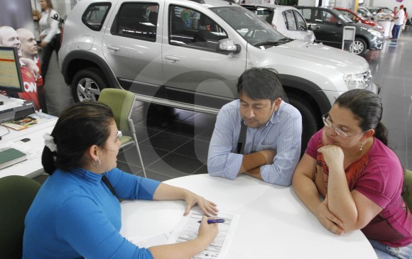 Los vehículos importados representan el 60.8 % de las ventas. Los carros ensamblados sumaron el 39.2 %. Foto Róbinson Sáenz.