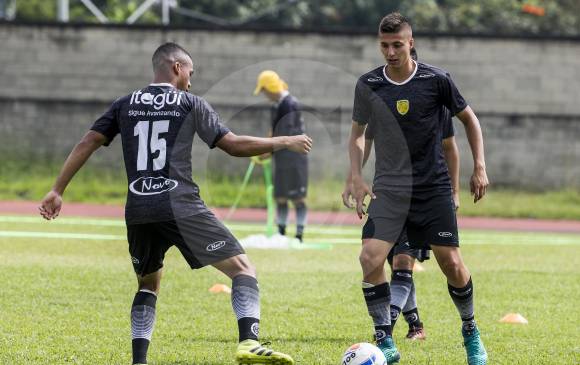 Juan Pablo Ramírez debutó como profesional con Leones el 19 de mayo de 2014 y pasó por Nacional y Pasto. FOTO jaime pérez 