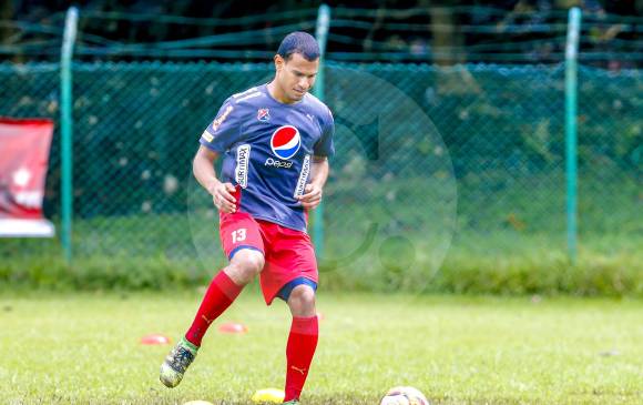 Con la salida de Daniel Torres, Juan David Cabezas se afianza en la nómina base del Medellín. FOTO juan antonio sánchez