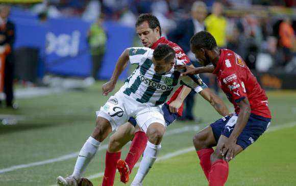 Un raro clásico a distancia