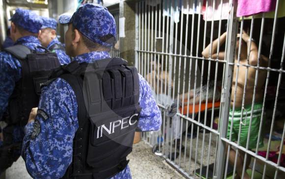 El máximo tribunal de lo penal indicó que la sobrepoblación carcelaria, en promedio, es de 1.038,4 %. FOTO Esteban Vanegas
