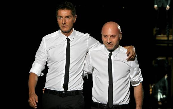 Los diseñadores de moda italianos Domenico Dolce (D) y Stefano Gabbana. FOTO AFP 