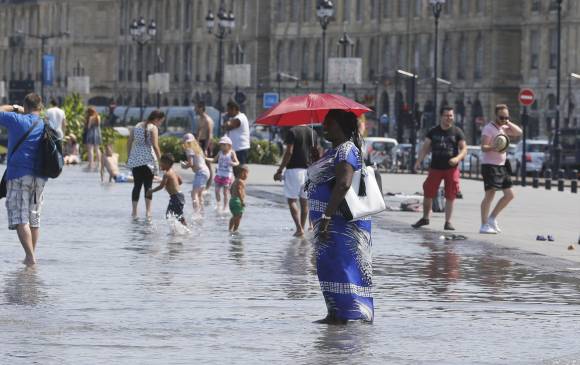 Miles de personas murieron durante una ola de calor en Europa en el 2003. FOTO Reuters