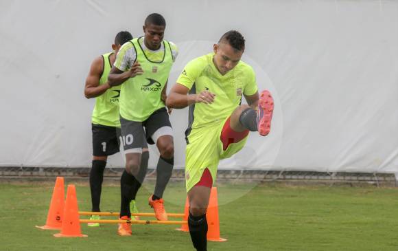 Encabeza el grupo Ray Vanegas, exjugador del Medellín, quien expresa su ilusión de hacer muchos goles. FOTO Juan A. Sánchez