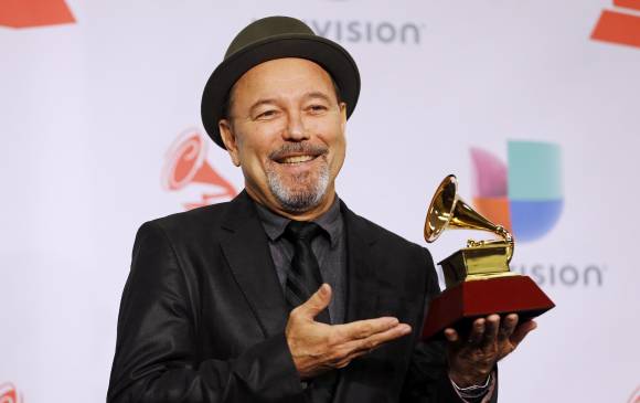 Rubén Blades recibió el galardón en la ceremonia previa y cantó en la gala del Grammy Latino. FOTO Reuters