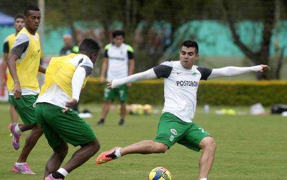 Vistieron las dos camisetas: Huracán 