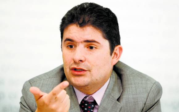 El ministro de Vivienda, Luis Felipe Henao, asegura que con Pipe 2.0 las facilidades para acceder a vivienda propia se aumentarán. Foto: archivo