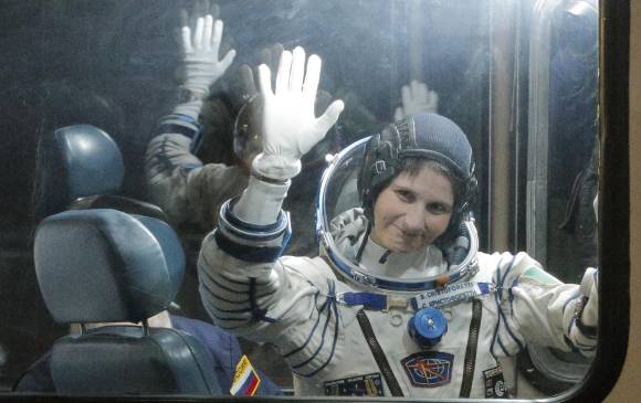 La nave se acoplará a la plataforma orbital dentro de seis horas, tras dar cuatro vueltas alrededor de la Tierra. FOTO REUTERS