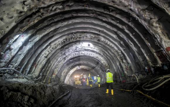 La fase dos comprende 11 túneles (5,2 km), 13 puentes (1,6 km) y 12,3 km de vías. Por falta de plata está sin contratar. Empalmará con la fase 1, en ejecución (imagen). FOTO jUAN aNTONIO sÁNCHEZ