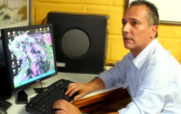Juan Darío Restrepo, profesor de Eafit, biólogo marino y doctor en Ciencias del mar y oceanografía, advirtió que es necesario que la comunidad entienda el proyecto del río. FOTO juan antonio sánchez