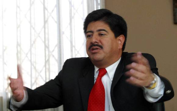 A Luis Bedoya le empiezan a aparecer líos. FOTO colprensa