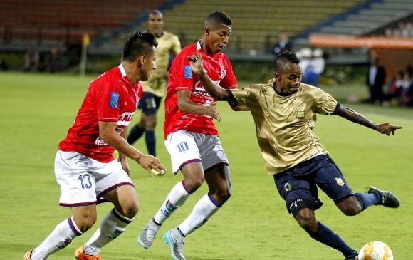 La victoria y los tres puntos premiaron al equipo que mejor hizo las cosas en el campo. FOTO Jaime Pérez