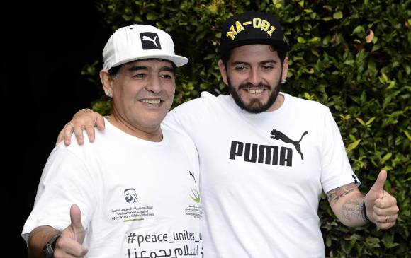 El exfutbolista Diego Armando Maradona jugará en Roma el “partido por la paz”. FOTO AP 