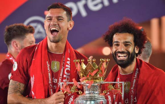 Liverpool goleó y levantó su copa