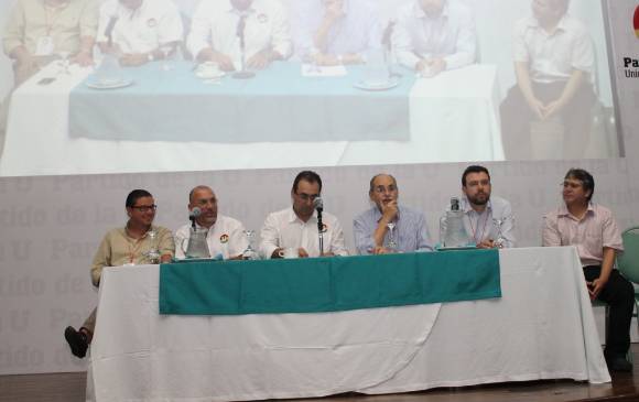 Así mismo, las colectividades aseguraron que no descartan las coaliciones en las candidaturas para las elecciones en 2015. FOTO COLPRENSA