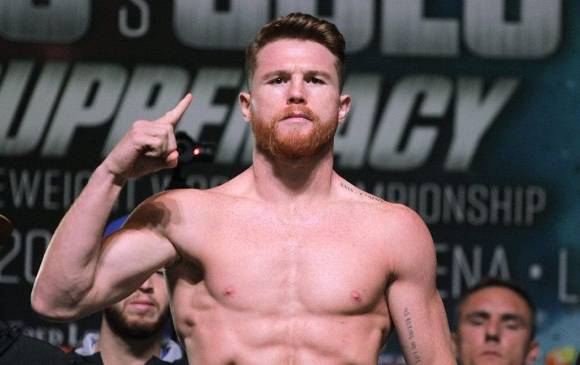 Saúl ‘Canelo’ Álvarez, quien tiene en su palmarés 53 victorias, 36 de ellas por la vía rápida, 2 empates y 1 derrota, es el púgil más taquillero de la actualidad. FOTO EFE