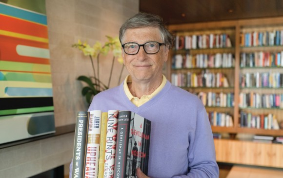 Bill Gates es el tercer empresario más rico del mundo, según Bloomberg. Su fortuna fue superada por la de Elon Musk. FOTO TOMADA CUENTA DE FACEBOOK BILL GATES