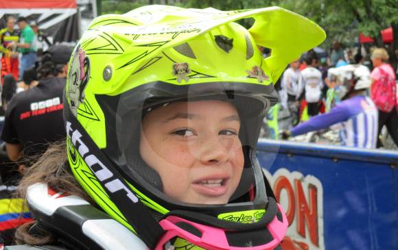 Niños, jóvenes y adultos se dieron cita este fin de semana en el Polideportivo Sur de Envigado, donde descubrieron un nuevo escenario y probaron su nivel. Como decía la gerente del Inder, Gudiela Restrepo, al mirar las carpas y los festejos en la premiación, fue un encuentro de la familia del bicicrós colombiano. Fotos Wilson Díaz S.