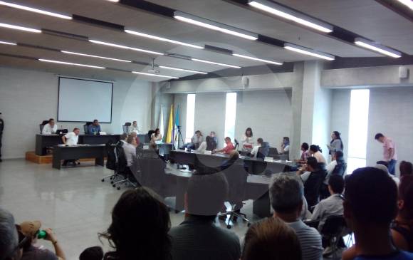 Aunque los ciudadanos de La Estrella fueron convocados a un cabildo abierto el 24 de diciembre, entre 60 y 100 personas, según el alcalde, se hicieron presentes. FOTO germán jiménez morales