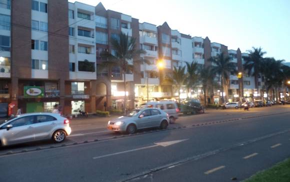 Comerciantes y habitantes de Bel+en Granada y Rosales piden atención al consumo de drogas en el Mall de la 70. FOTOS EL COLOMBIANO