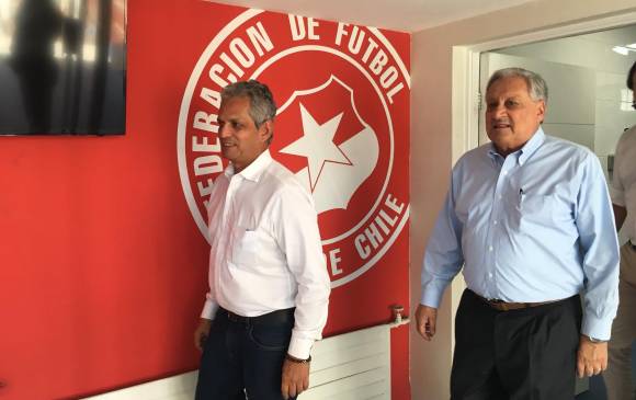Reinaldo Rueda recorrió este jueves las instalaciones del complejo Juan Pinto Durán. FOTO TOMADA DE TWITTER @LaRoja